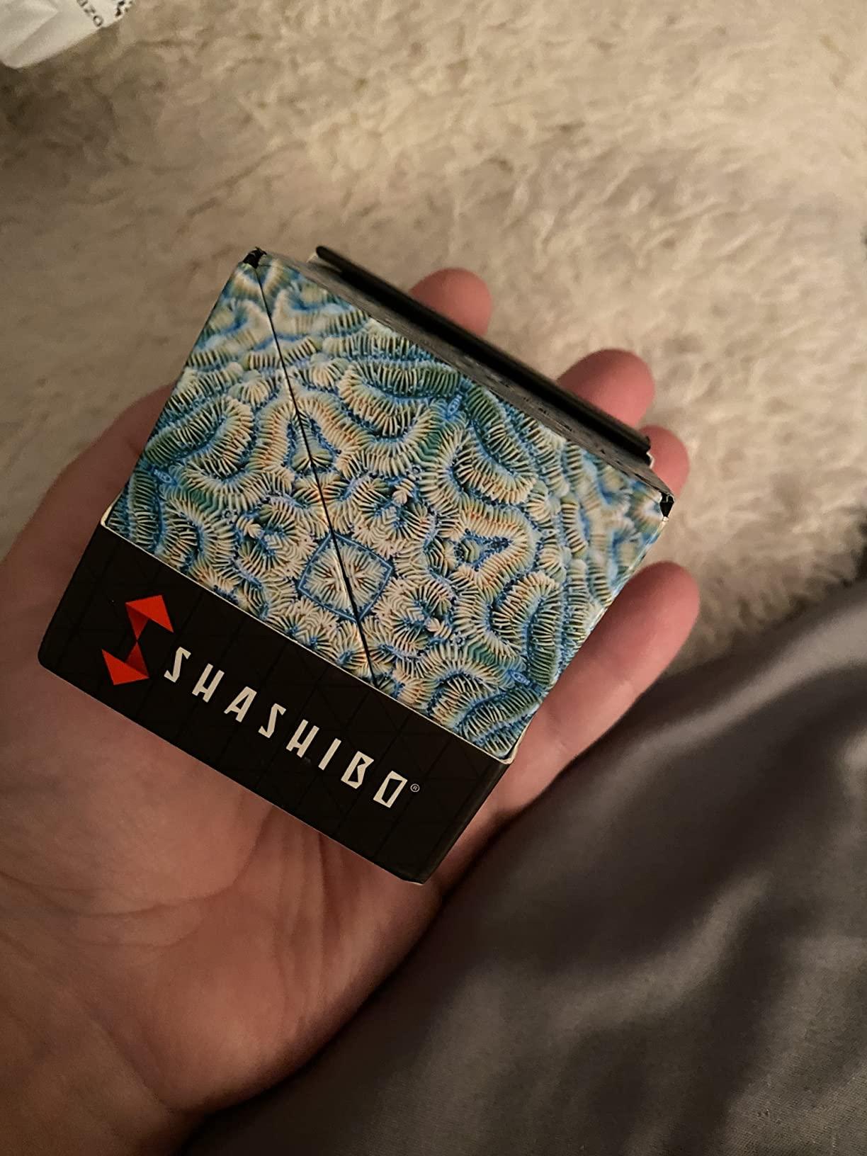 Magnetic Shape Shifting Box 940306-ba